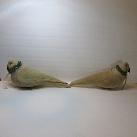 primitive looking Christmas decor 2 stuffed dove birds and filled stocking lot - Picture 4 of 11